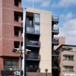 限られた敷地条件の中で実現した、都市型複合施設