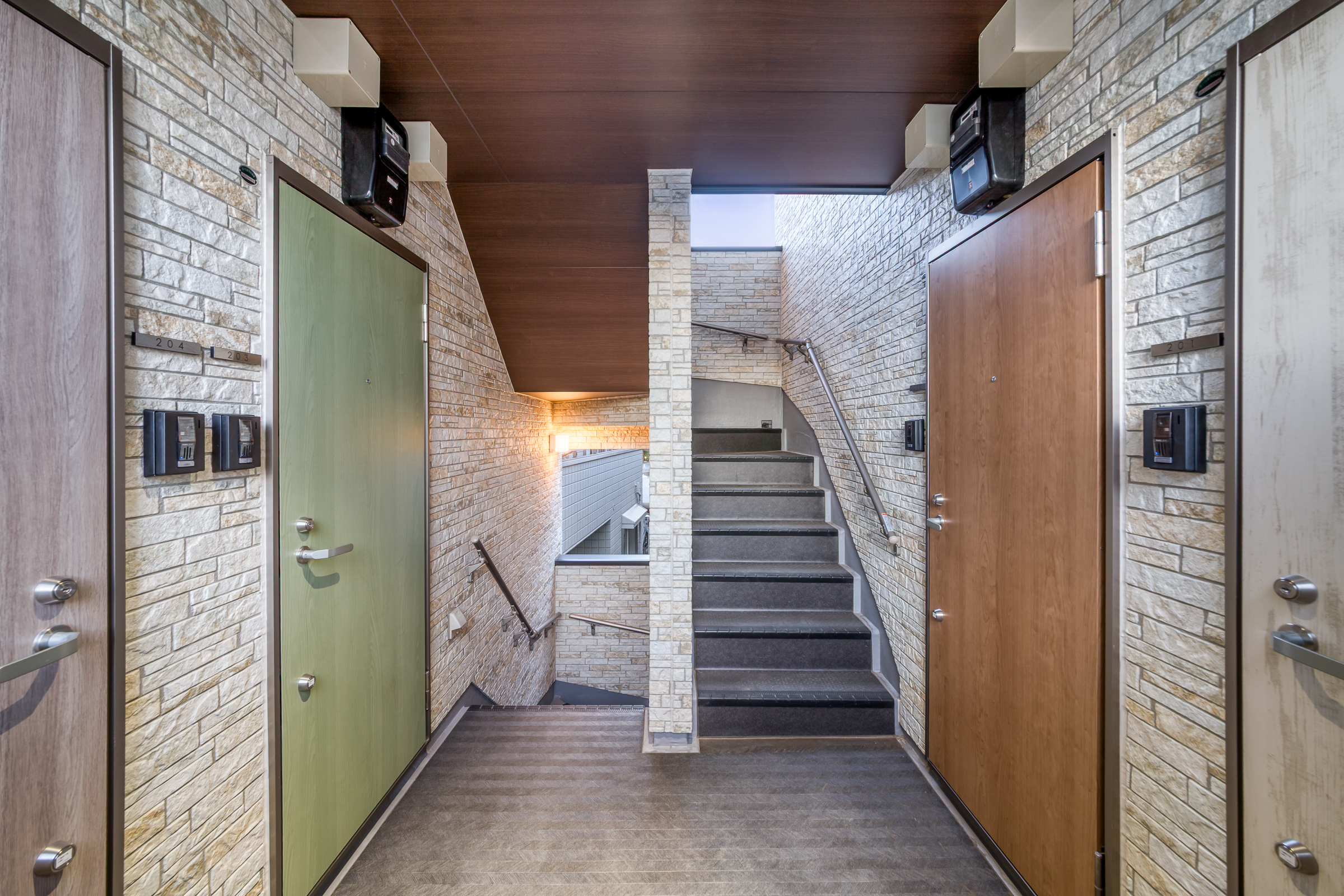 隣に住むオーナーのための共同住宅